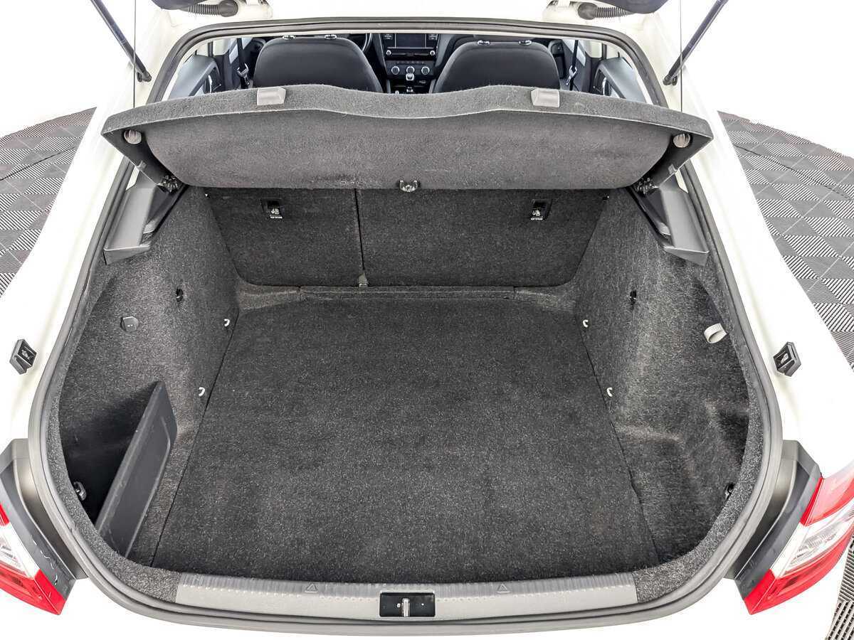 Skoda Octavia б/у, 2019, Механическая. Фото: #9