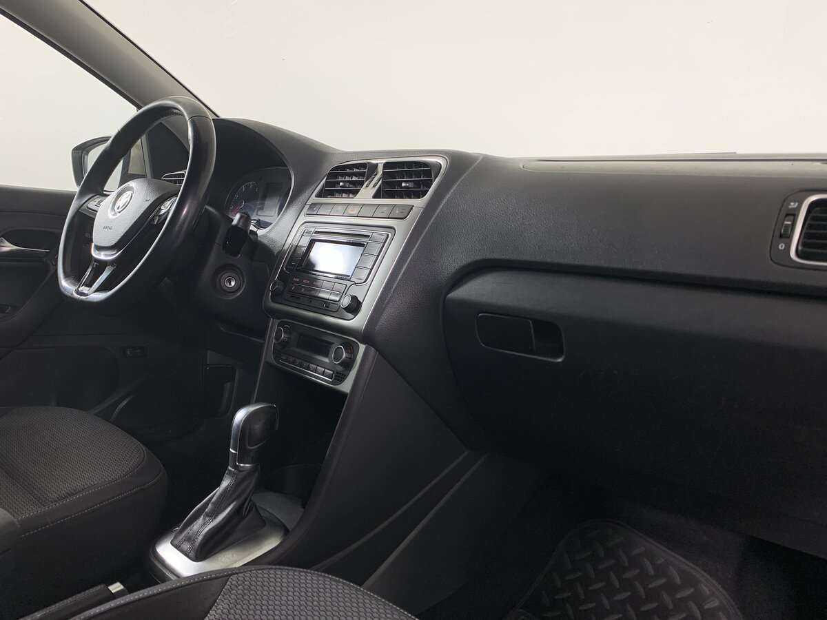 Volkswagen Polo б/у, 2015, Автоматическая. Фото: #10