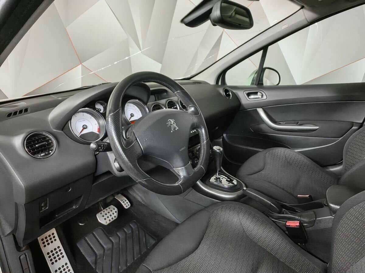 Peugeot 308 б/у, 2012, Автоматическая. Фото: #12
