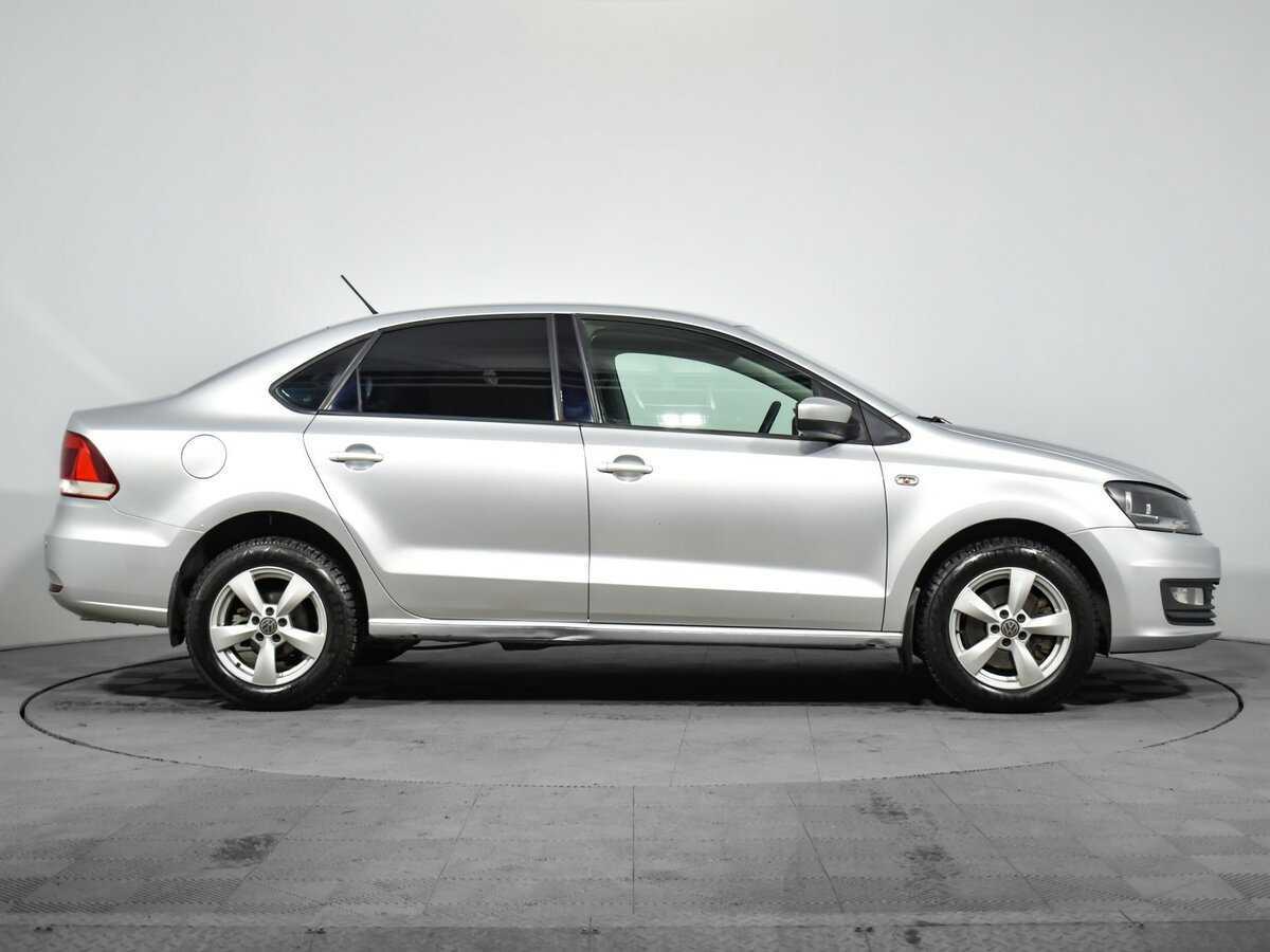 Volkswagen Polo б/у, 2016, Автоматическая. Фото: #3