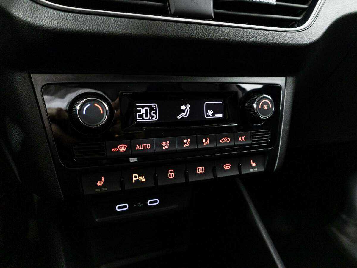 Volkswagen Polo б/у, 2021, Автоматическая. Фото: #16