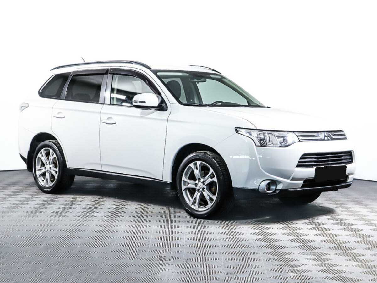 Mitsubishi Outlander б/у, 2013, Вариатор. Фото: #2