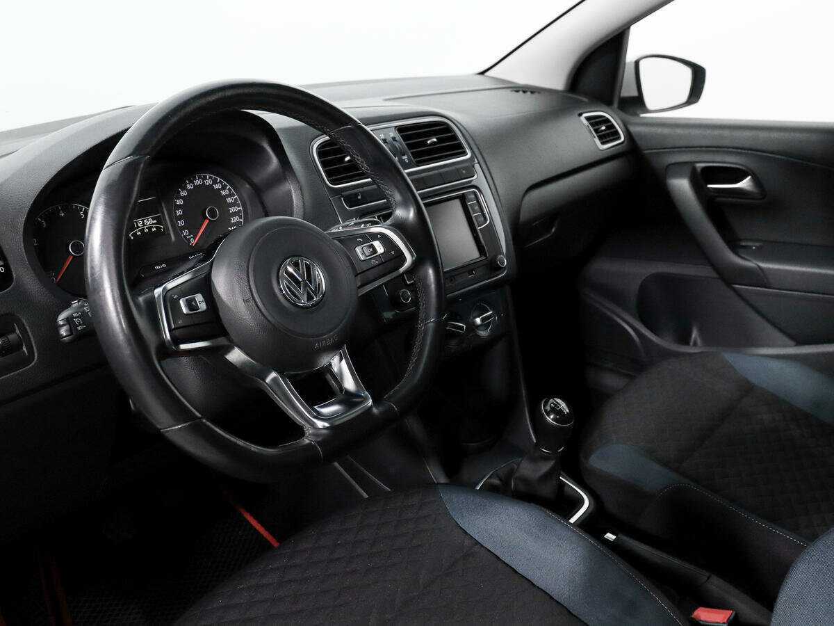Volkswagen Polo б/у, 2020, Механическая. Фото: #7