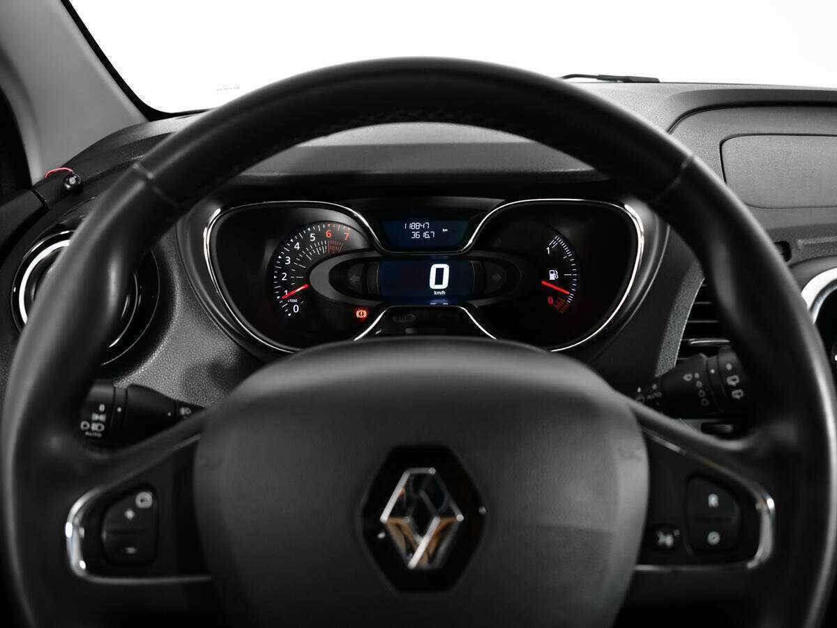 Renault Kaptur б/у, 2017, Механическая. Фото: #10