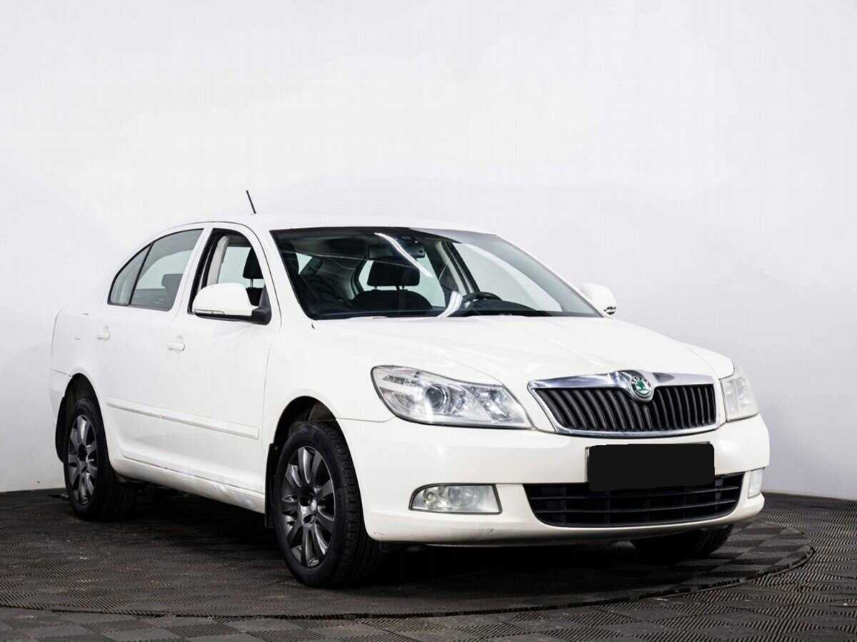 Skoda Octavia б/у, 2012, Механическая. Фото: #2