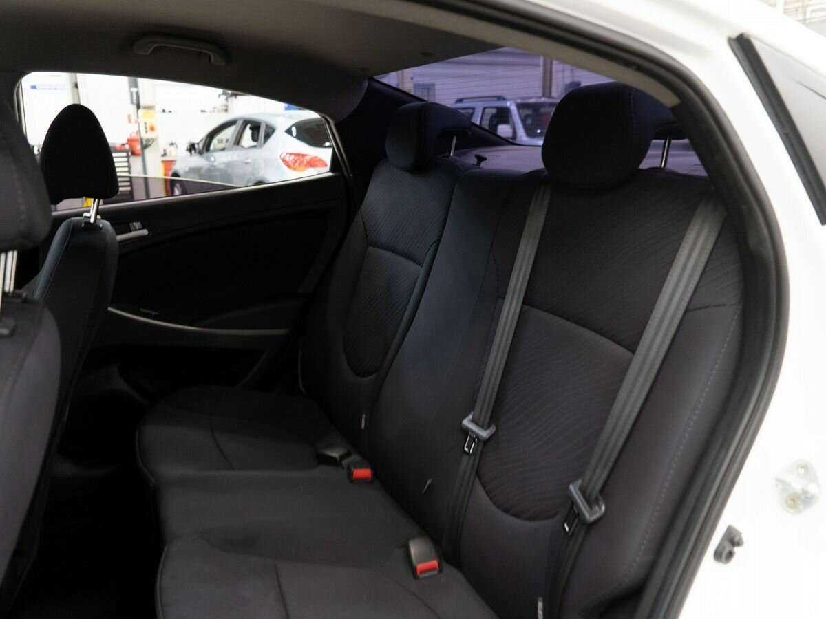 Hyundai Solaris б/у, 2015, Автоматическая. Фото: #6