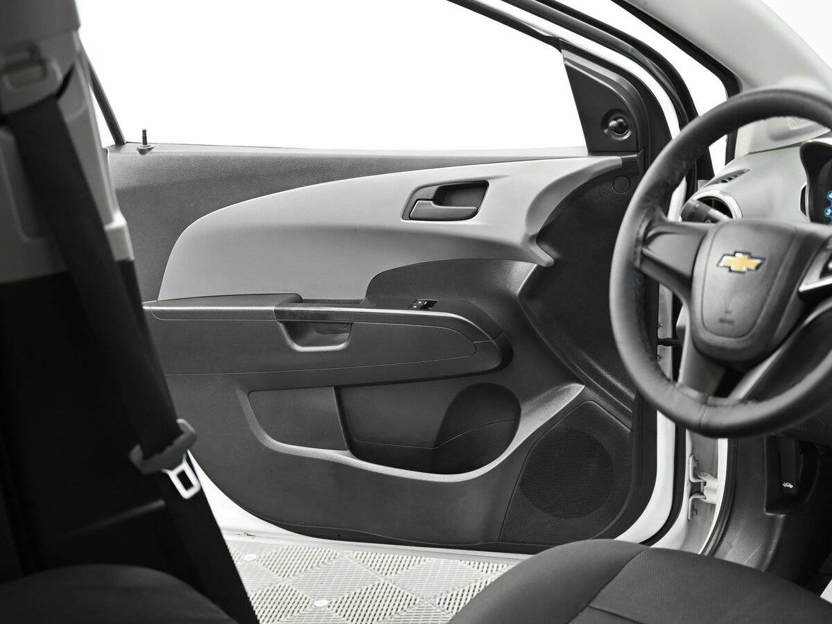 Chevrolet Aveo б/у, 2012, Механическая. Фото: #5