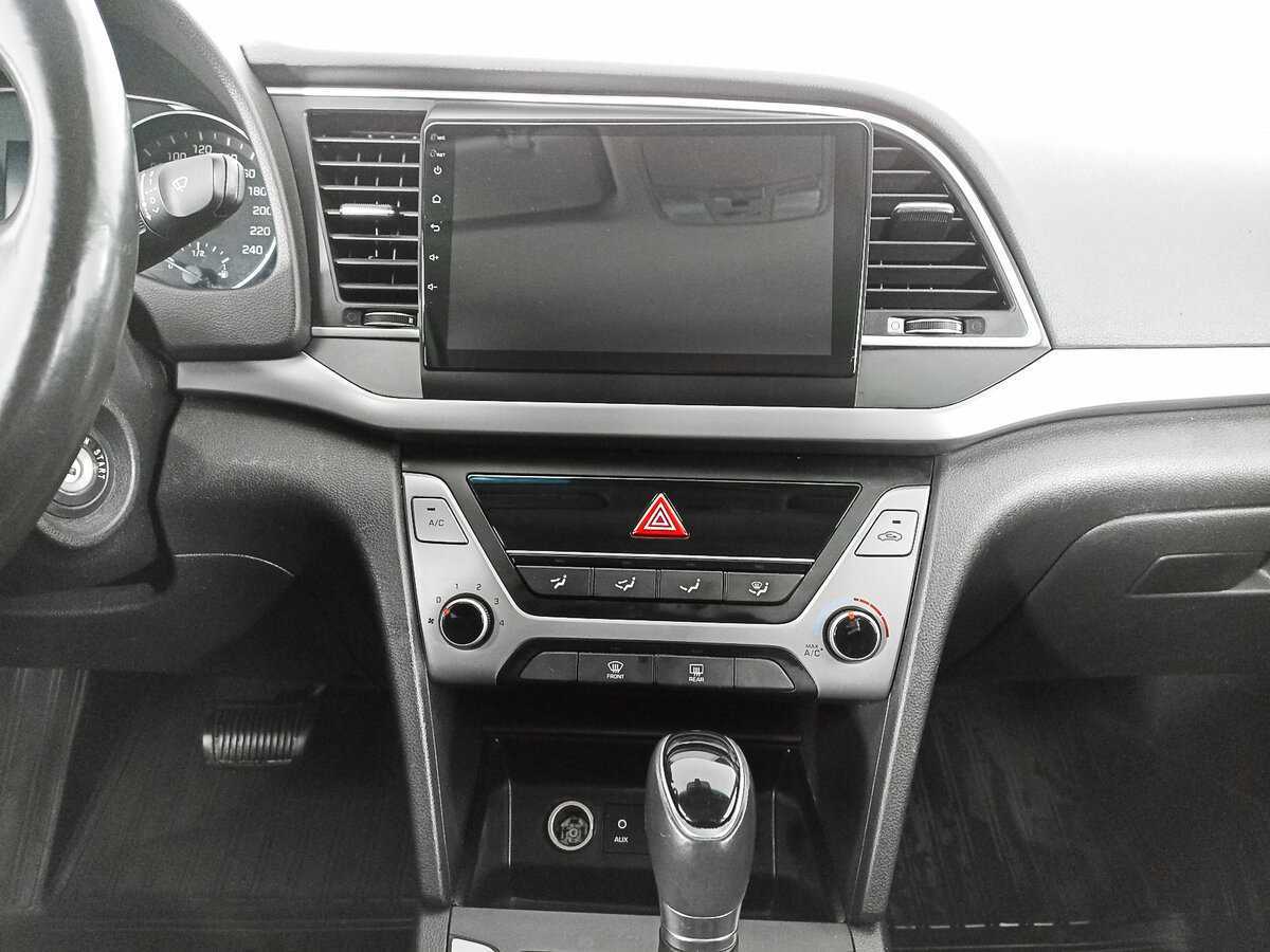 Hyundai Elantra б/у, 2017, Автоматическая. Фото: #14