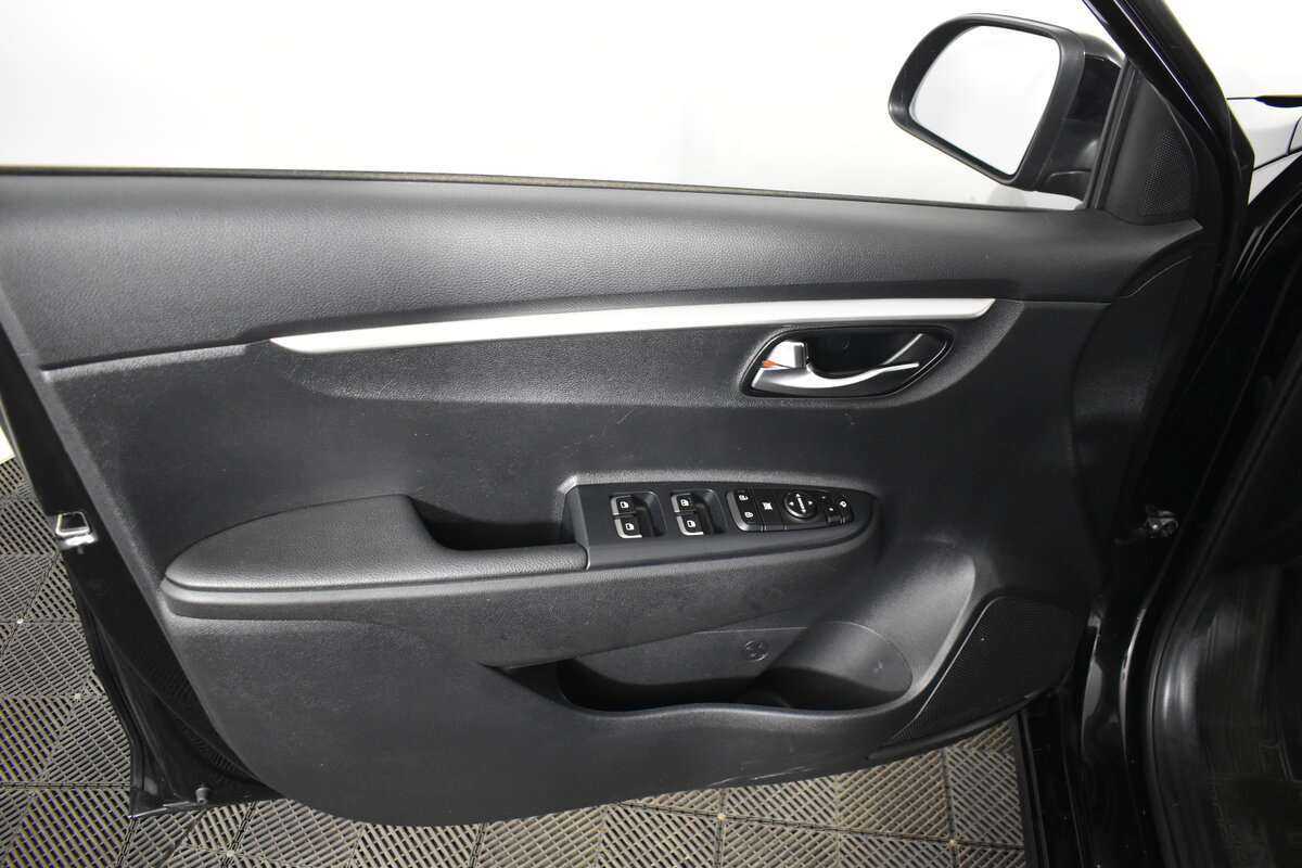 Kia Rio б/у, 2021, Автоматическая. Фото: #12