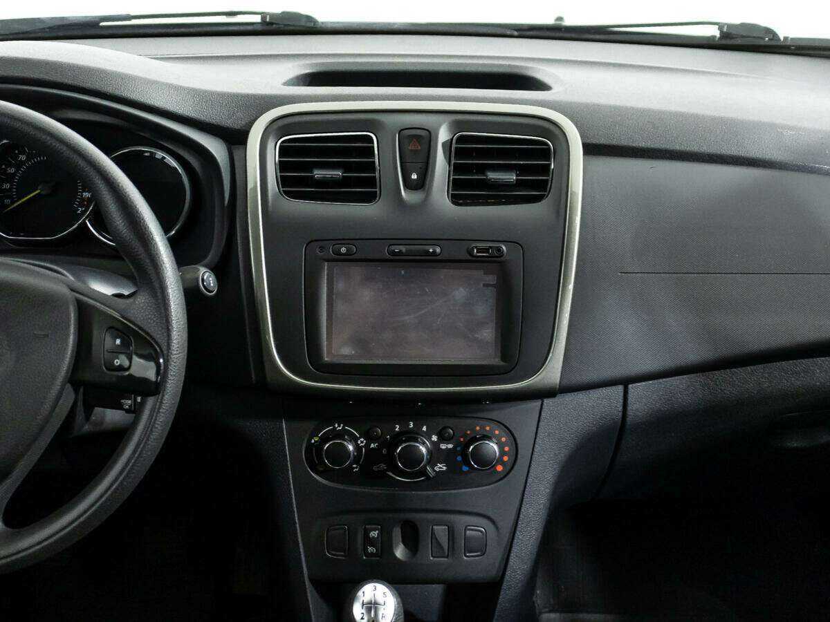 Renault Sandero б/у, 2015, Механическая. Фото: #13