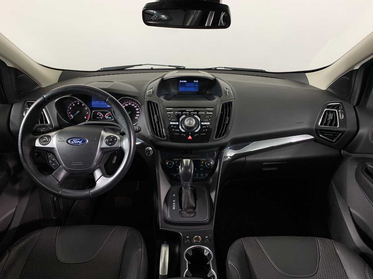 Ford Kuga б/у, 2016, Автоматическая. Фото: #12