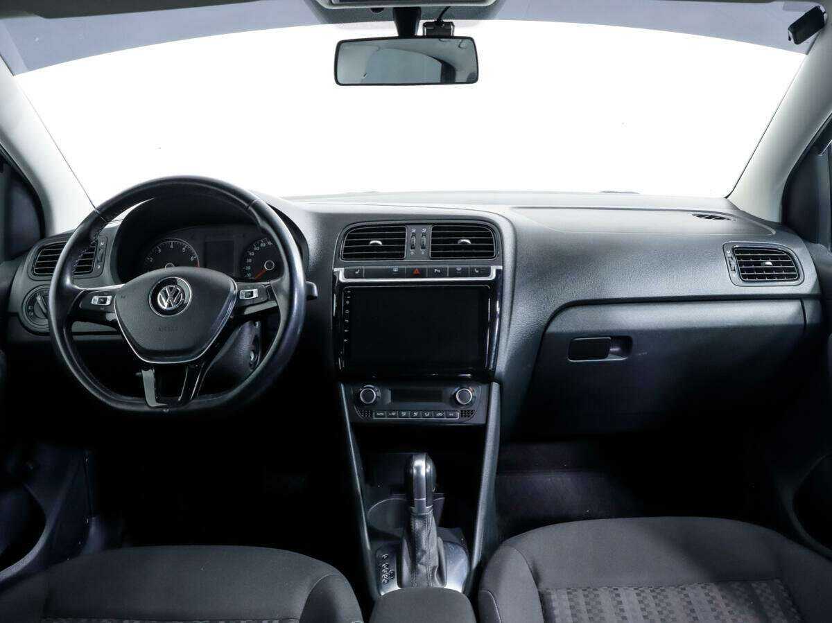 Volkswagen Polo б/у, 2015, Автоматическая. Фото: #9