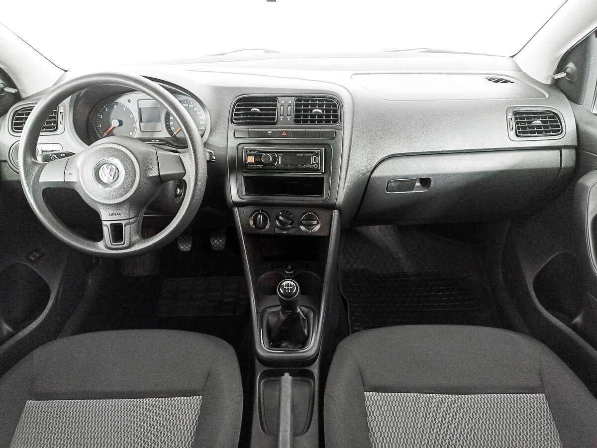 Volkswagen Polo б/у, 2013, Механическая. Фото: #10