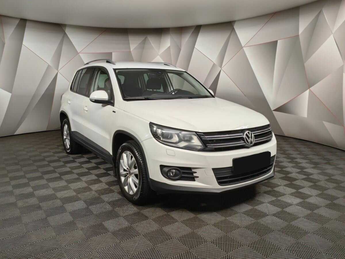 Volkswagen Tiguan б/у, 2016, Механическая. Фото: #2