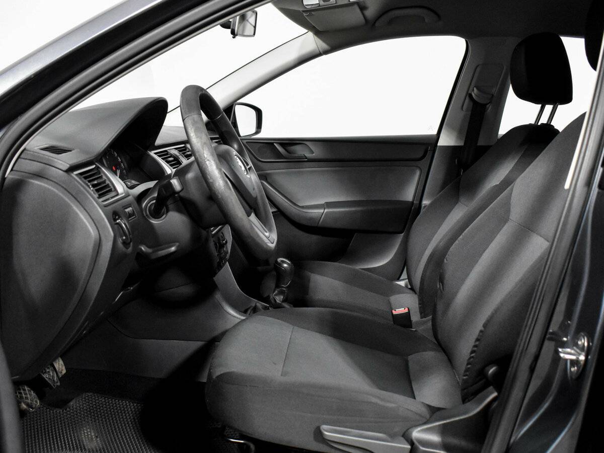 Skoda Rapid б/у, 2014, Механическая. Фото: #9