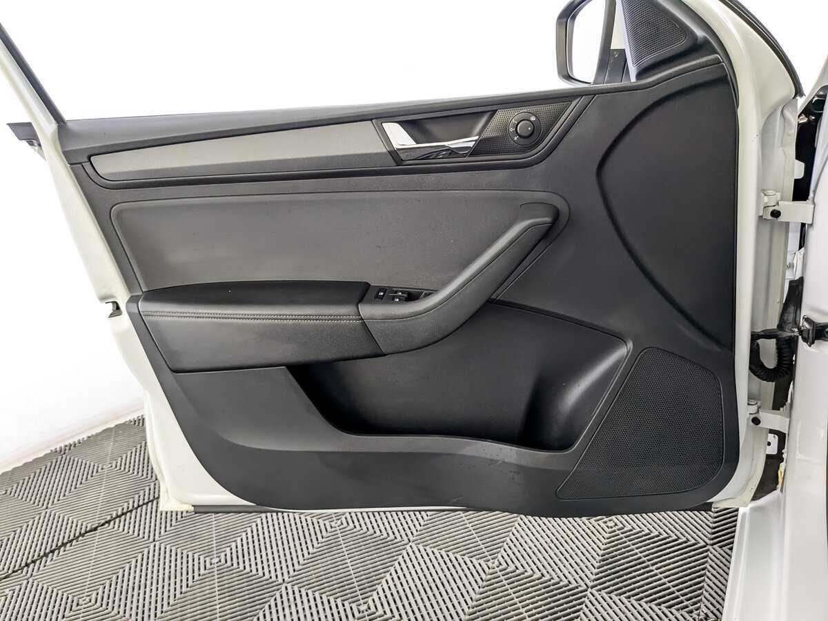 Skoda Rapid б/у, 2020, Автоматическая. Фото: #15