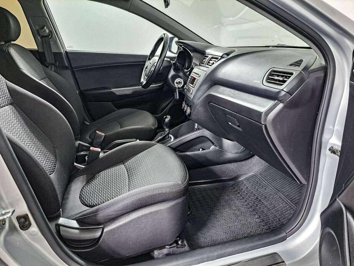 Kia Rio б/у, 2017, Автоматическая. Фото: #6