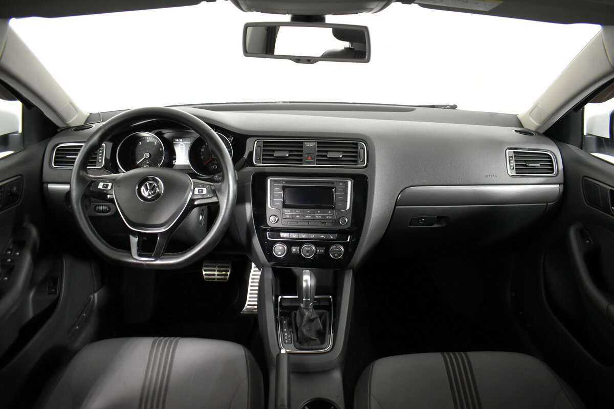 Volkswagen Jetta б/у, 2016, Роботизированная. Фото: #8