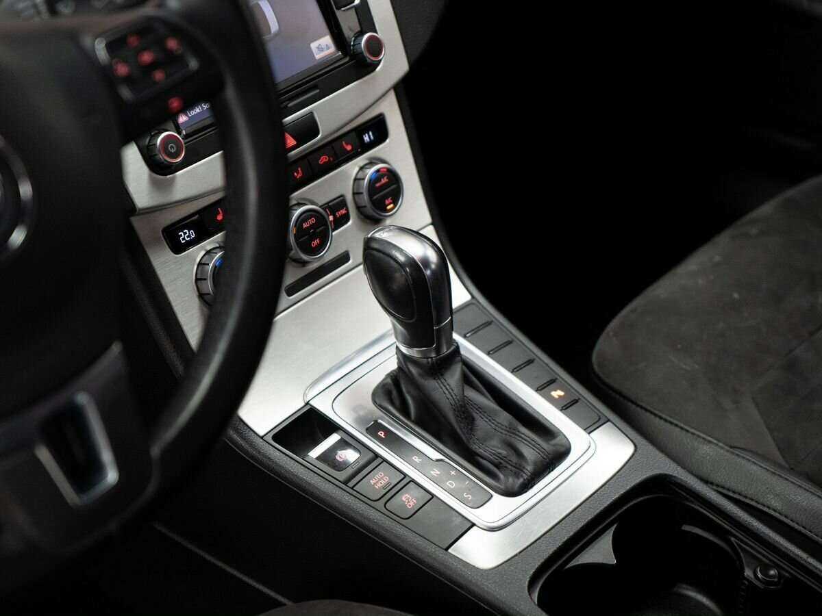 Volkswagen Passat б/у, 2013, Роботизированная. Фото: #13