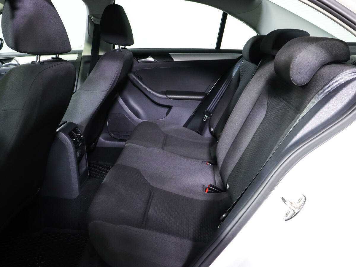 Volkswagen Jetta б/у, 2017, Механическая. Фото: #7