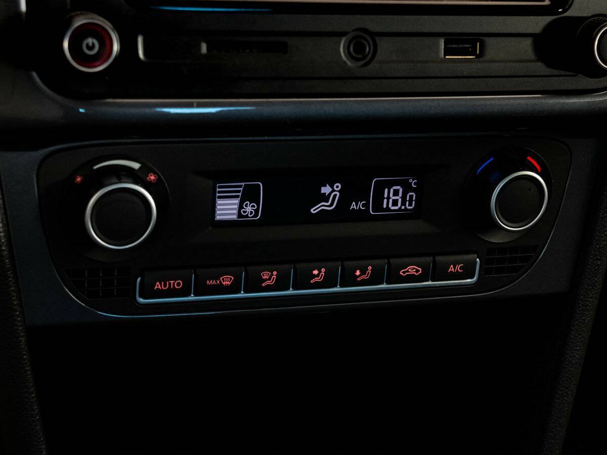 Volkswagen Polo б/у, 2019, Механическая. Фото: #14