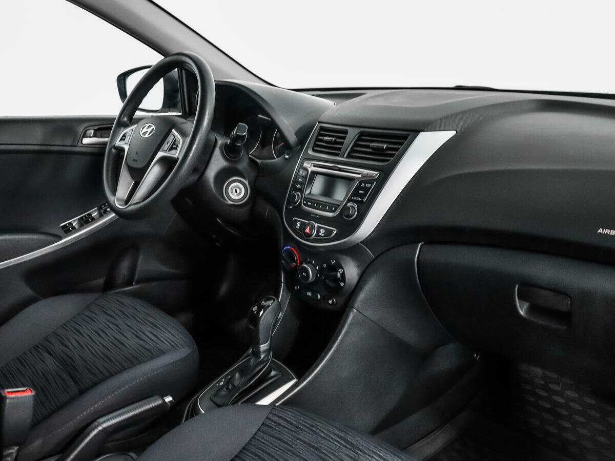 Hyundai Solaris б/у, 2015, Автоматическая. Фото: #10