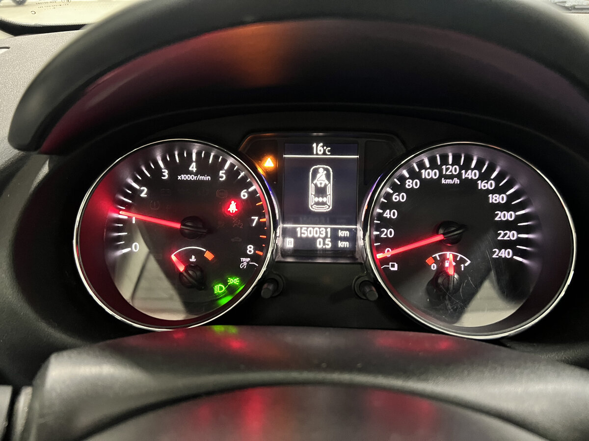 Nissan Qashqai б/у, 2012, Механическая. Фото: #12