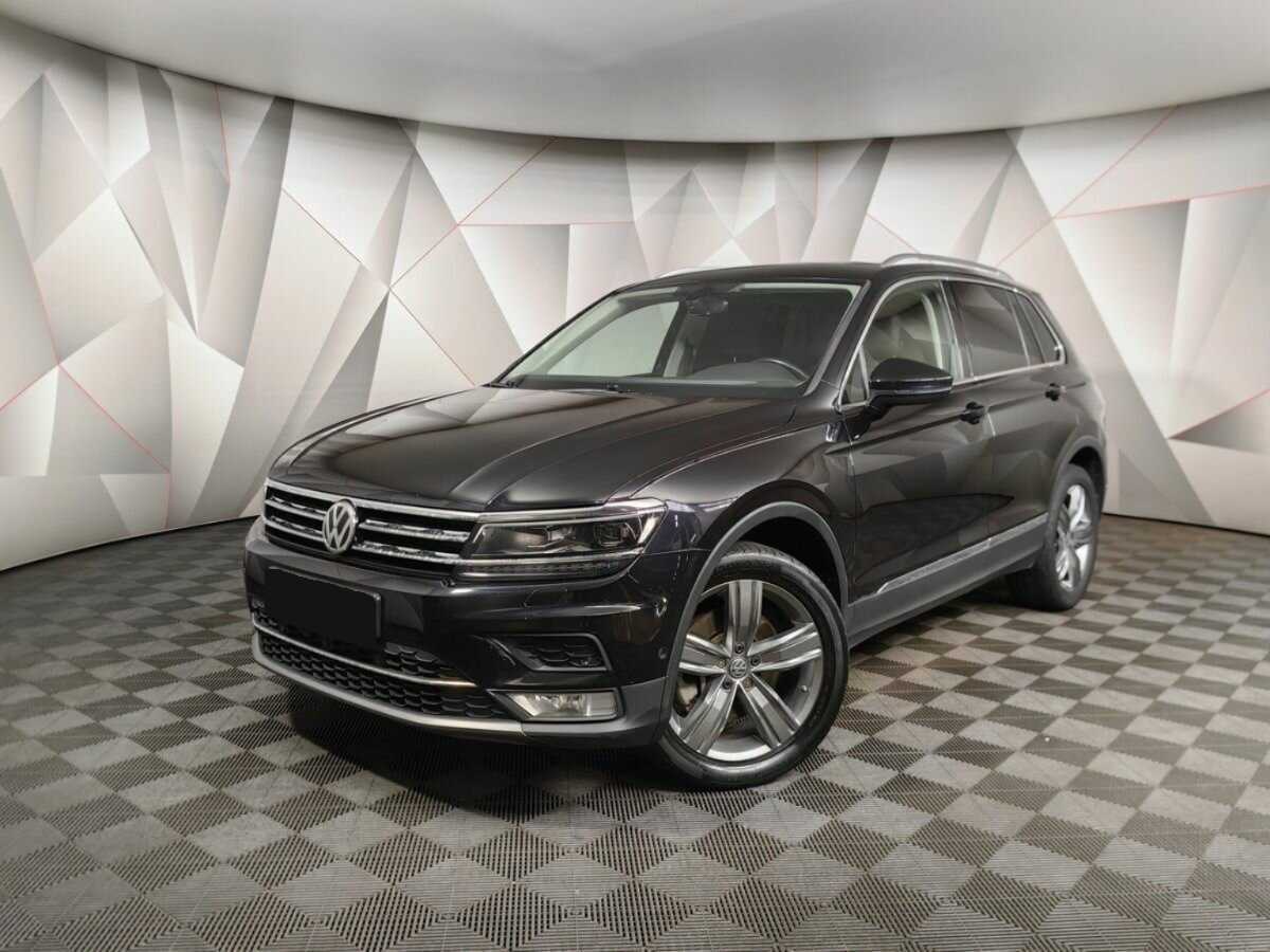 Volkswagen Tiguan б/у, 2017, Роботизированная. Посмотреть фото