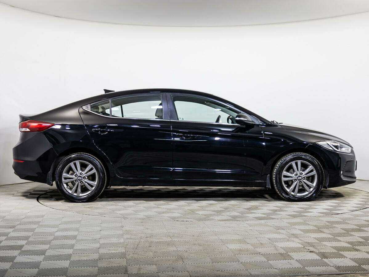 Hyundai Elantra б/у, 2018, Автоматическая. Фото: #2