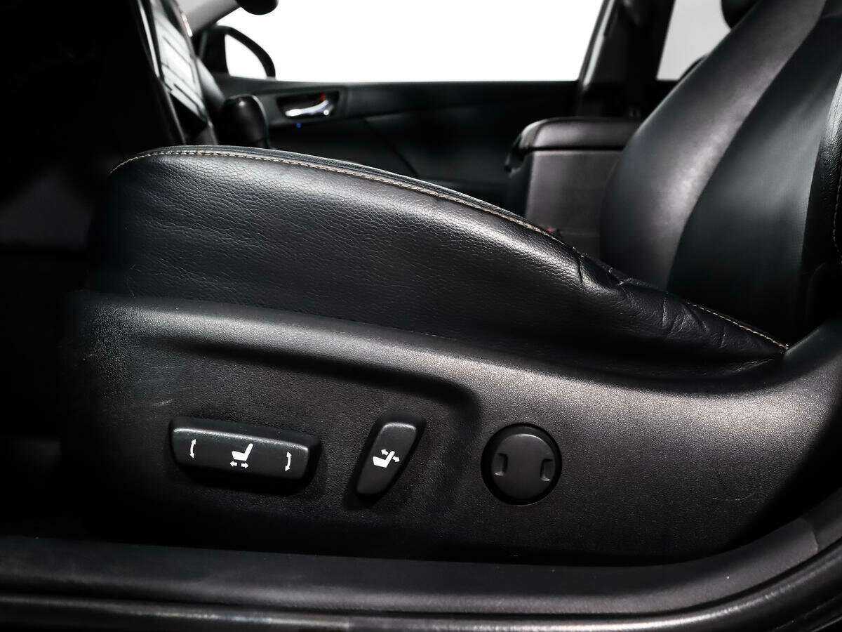 Toyota Camry б/у, 2016, Автоматическая. Фото: #9