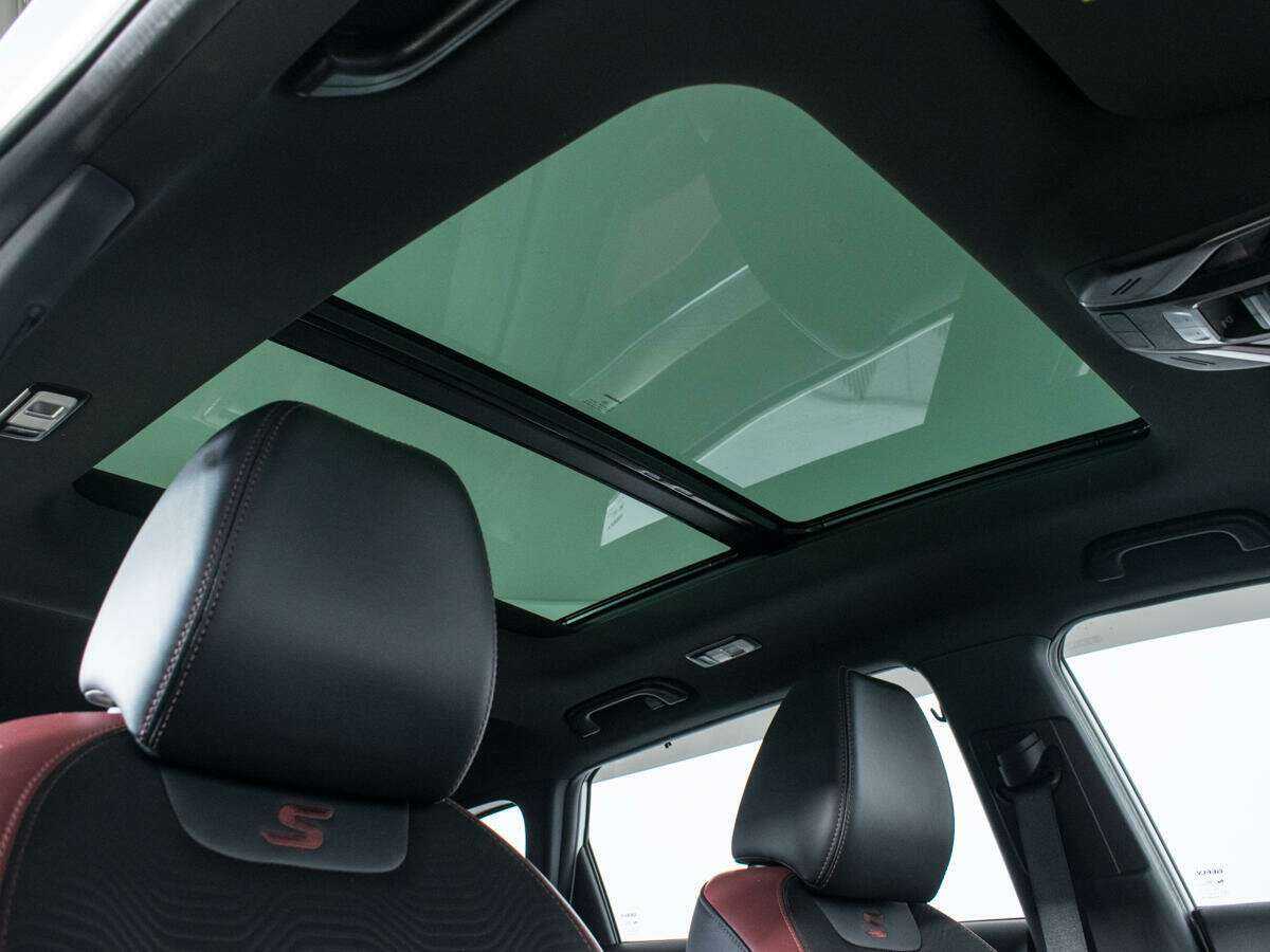 Geely Coolray б/у, 2021, Роботизированная. Фото: #13