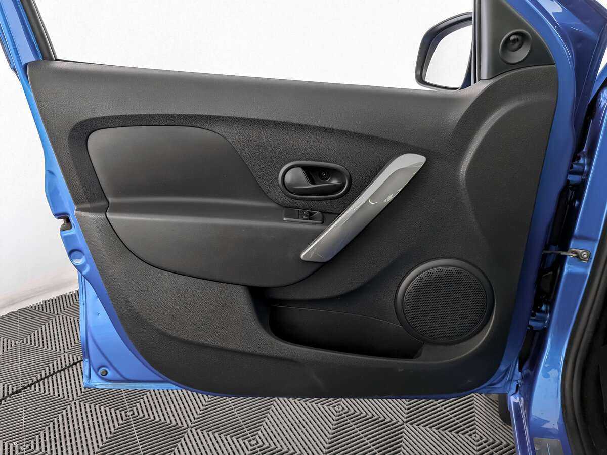 Renault Logan б/у, 2017, Автоматическая. Фото: #14