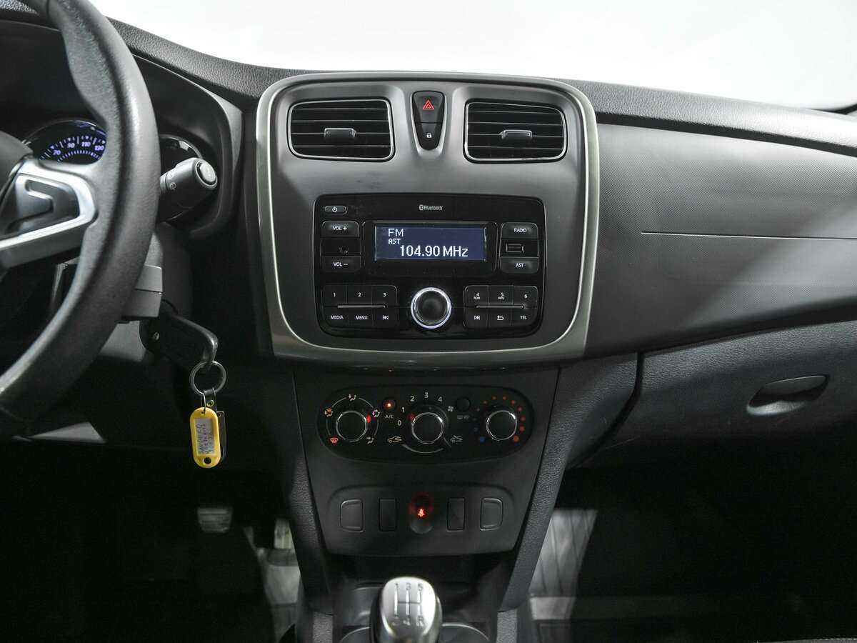 Renault Sandero б/у, 2020, Механическая. Фото: #8