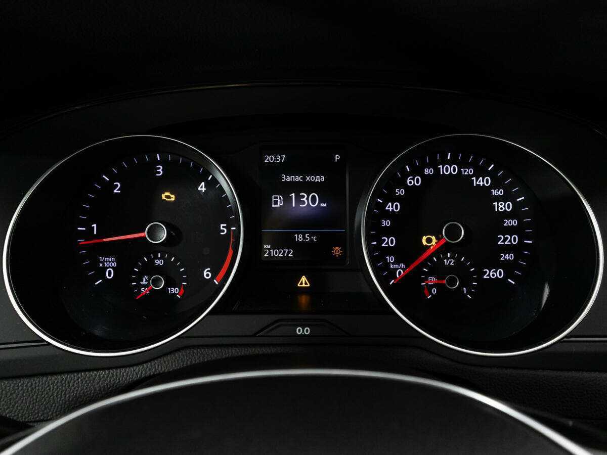 Volkswagen Passat б/у, 2017, Роботизированная. Фото: #11