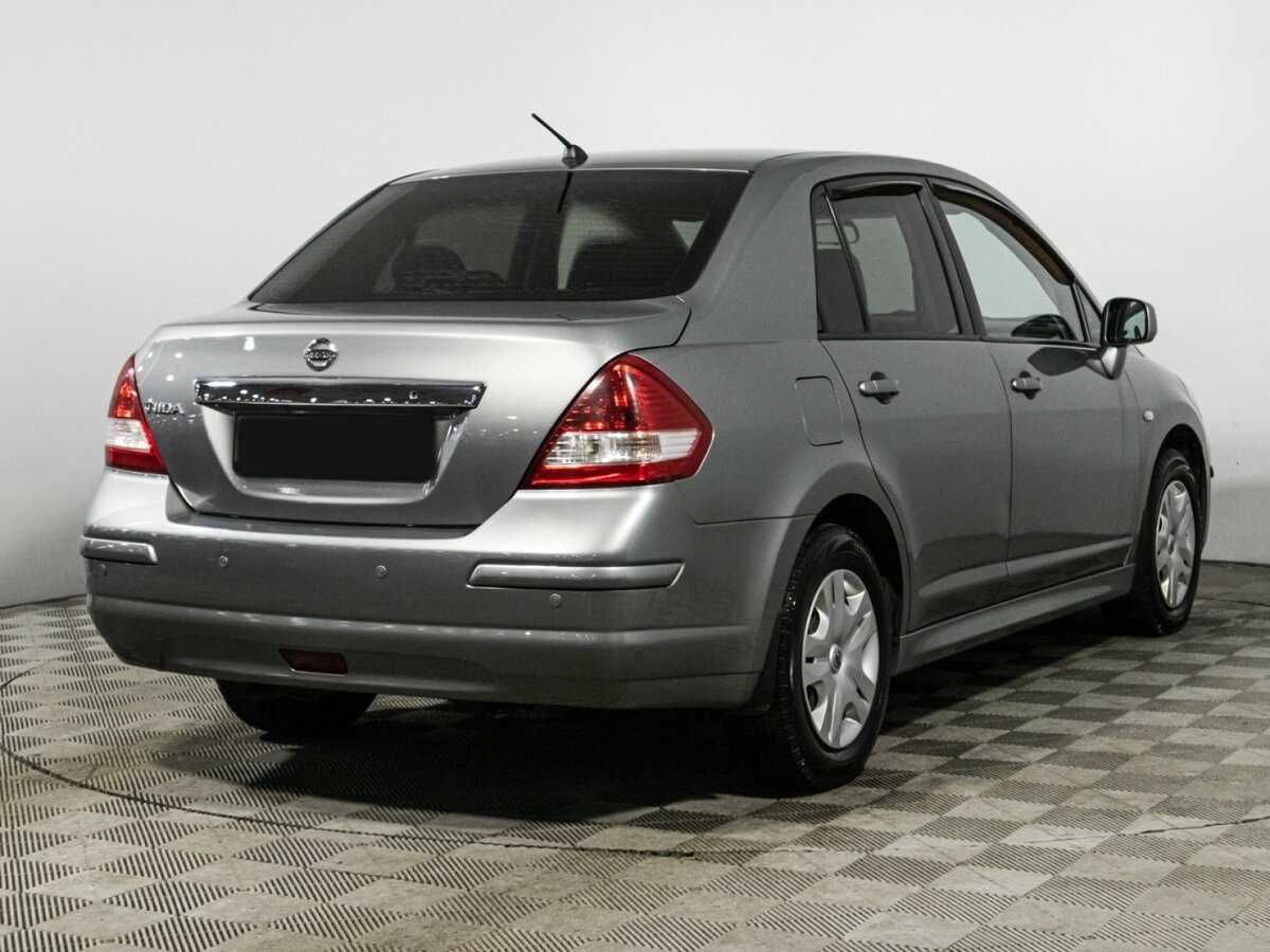 Nissan Tiida б/у, 2013, Механическая. Фото: #4