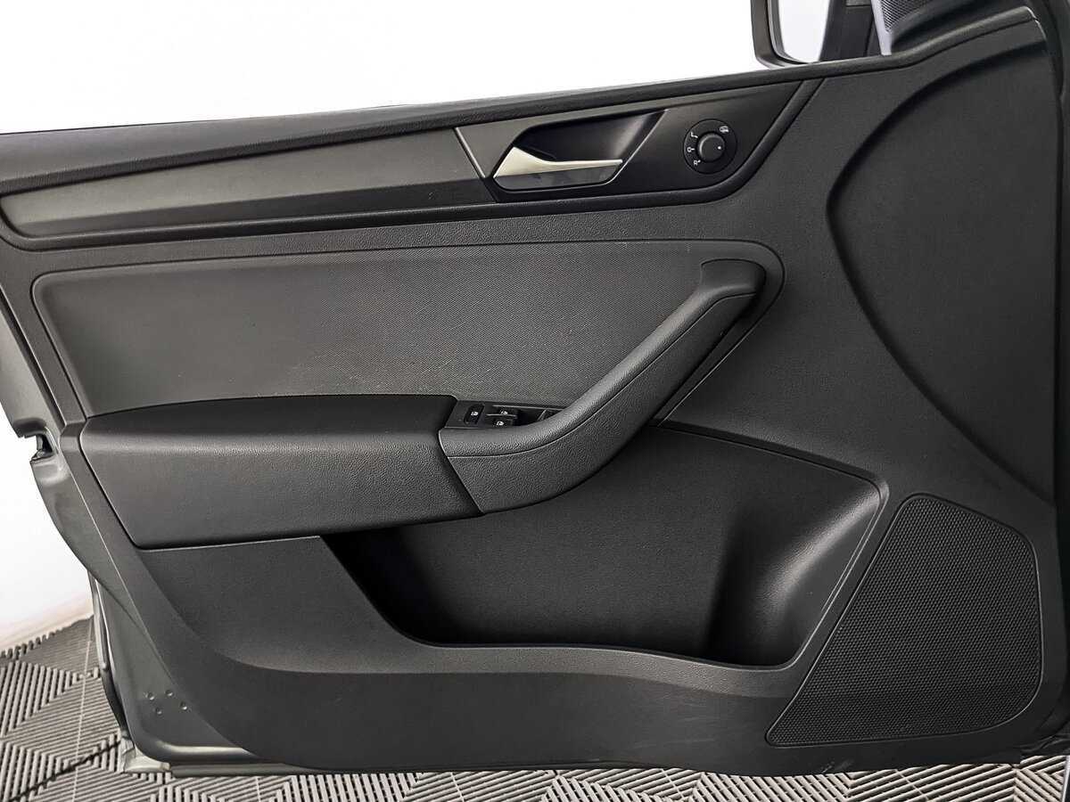 Volkswagen Polo б/у, 2021, Автоматическая. Фото: #18