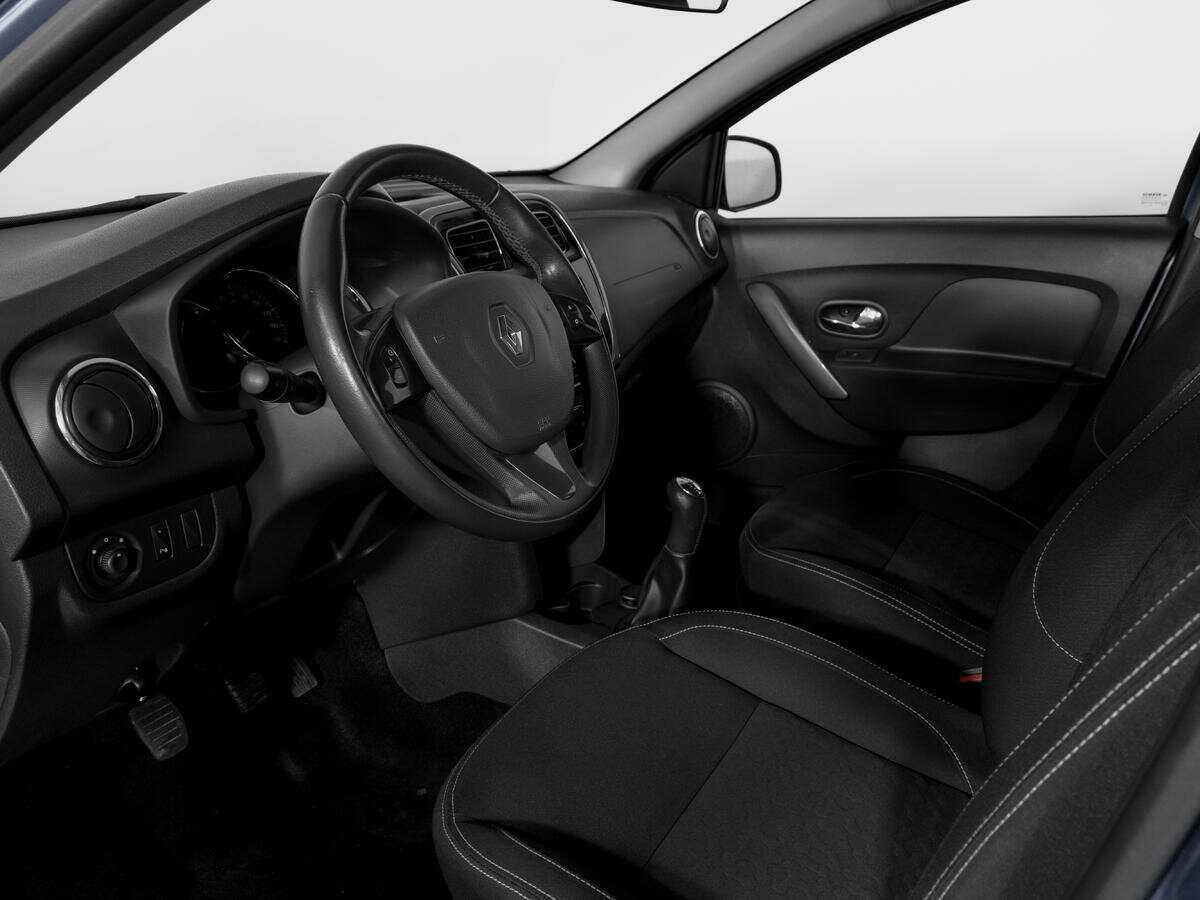 Renault Sandero б/у, 2016, Механическая. Фото: #14