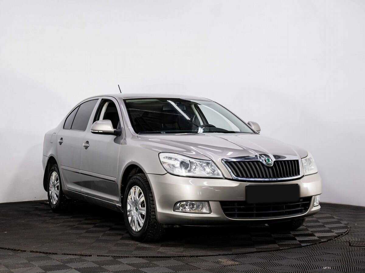 Skoda Octavia б/у, 2012, Механическая. Фото: #2