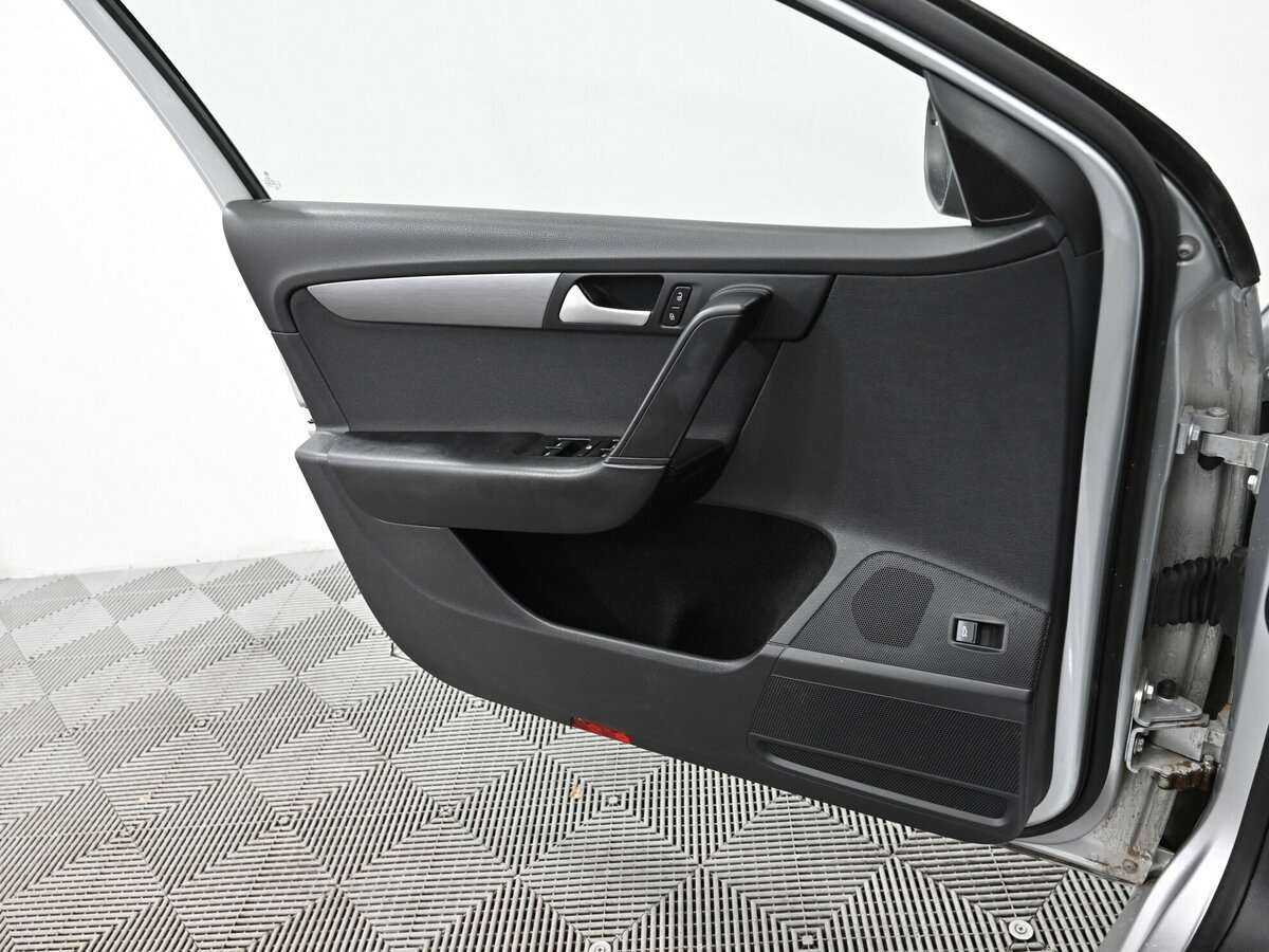 Volkswagen Passat б/у, 2014, Роботизированная. Фото: #8