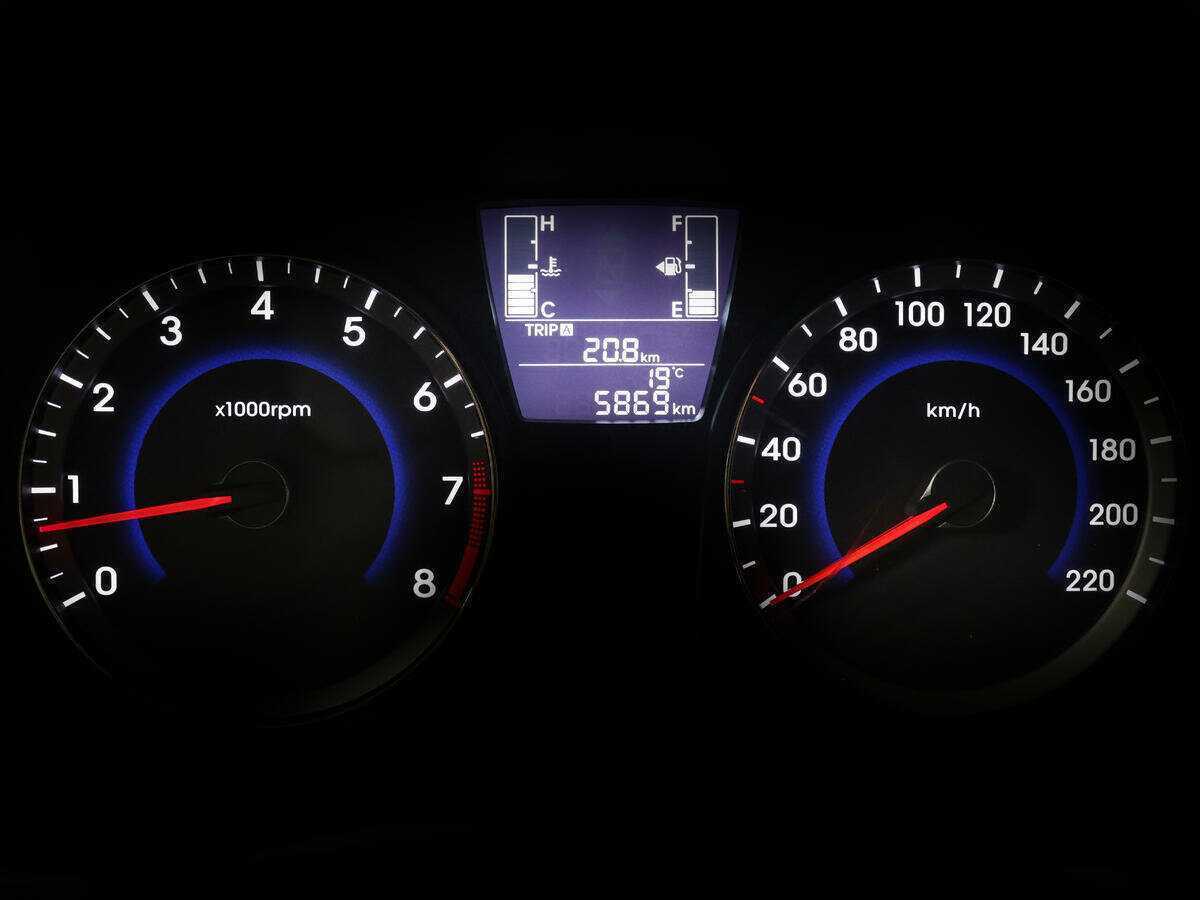 Hyundai Solaris б/у, 2016, Механическая. Фото: #8