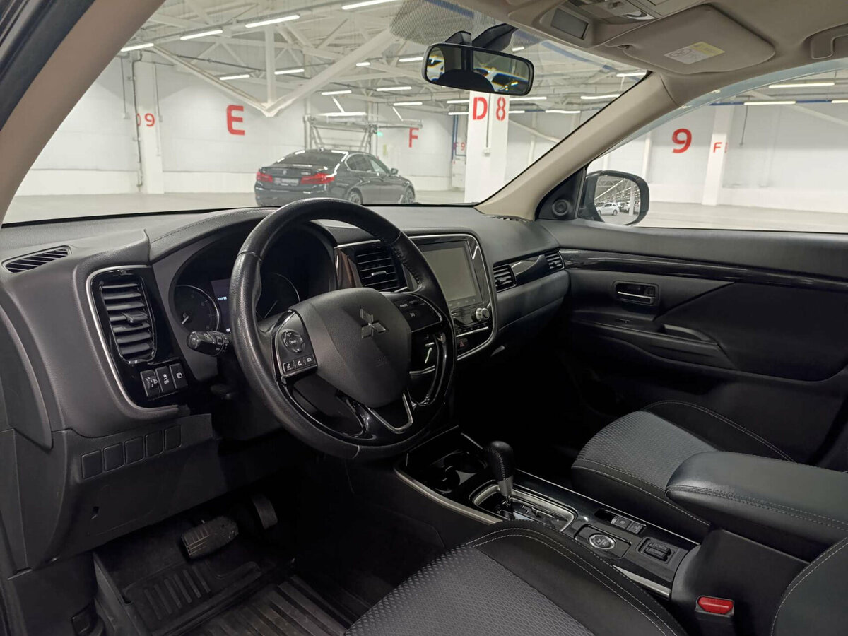 Mitsubishi Outlander б/у, 2021, Вариатор. Фото: #15