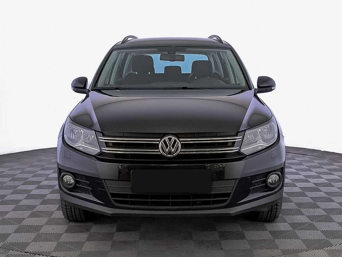 Volkswagen Tiguan б/у, 2015, Роботизированная. Фото: #1