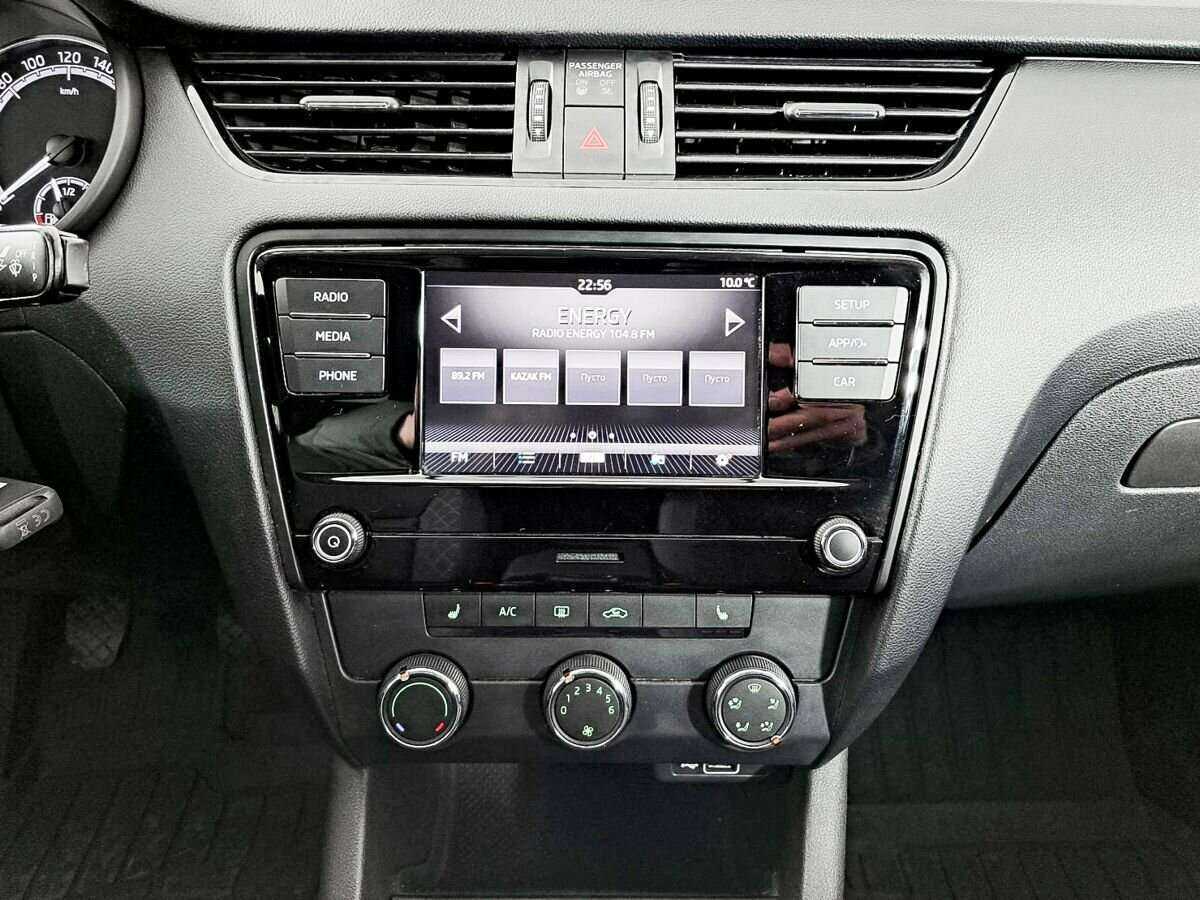 Skoda Octavia б/у, 2019, Механическая. Фото: #11