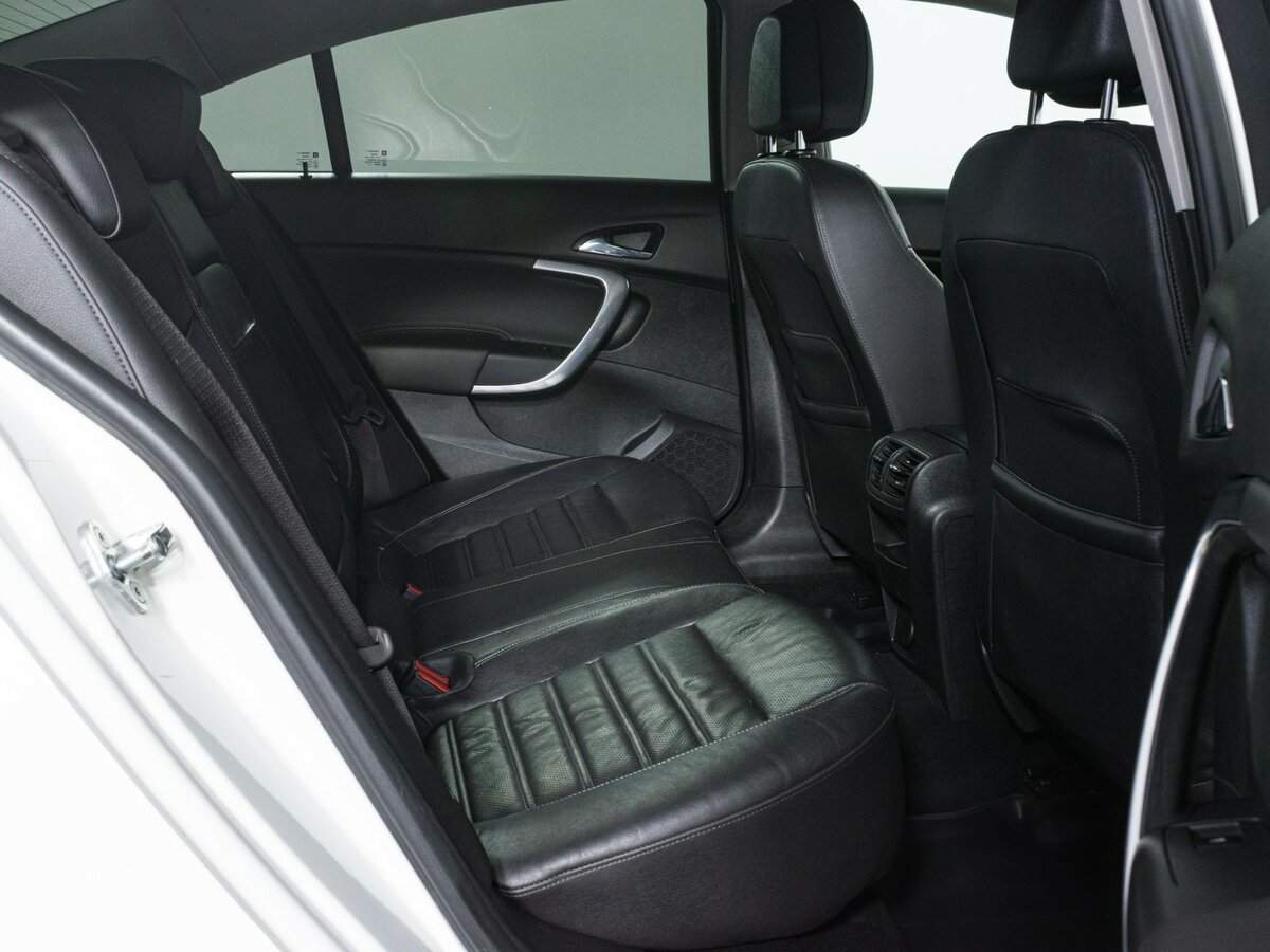 Opel Insignia б/у, 2012, Автоматическая. Фото: #11