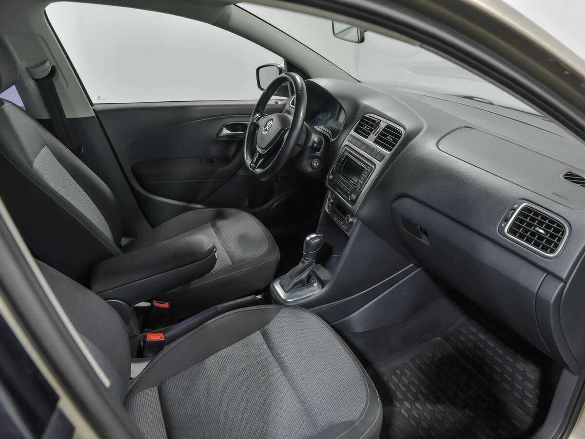 Volkswagen Polo б/у, 2015, Автоматическая. Фото: #12