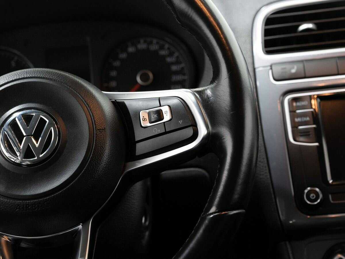 Volkswagen Polo б/у, 2020, Механическая. Фото: #16