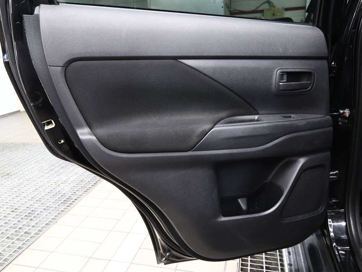 Mitsubishi Outlander б/у, 2013, Вариатор. Фото: #8