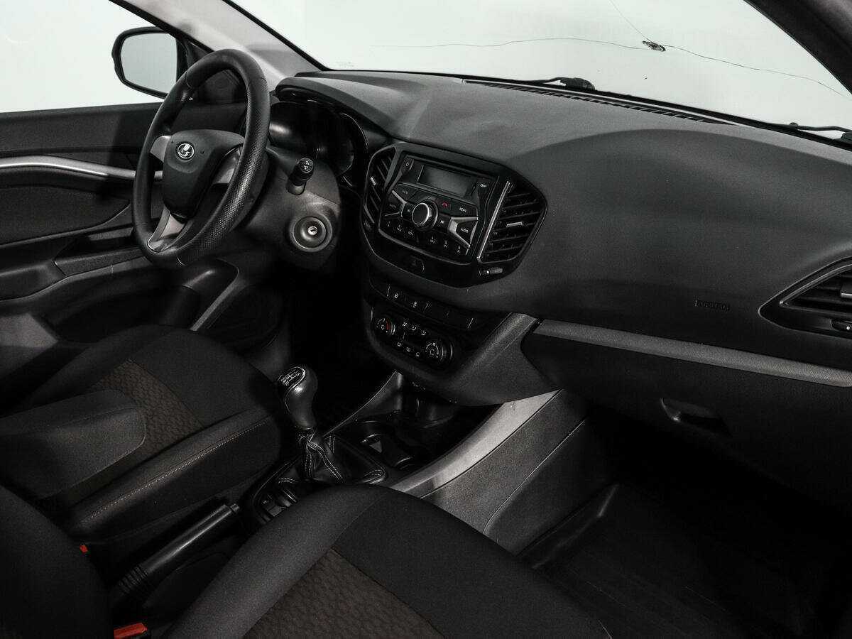 Lada (ВАЗ) Vesta б/у, 2017, Механическая. Фото: #8