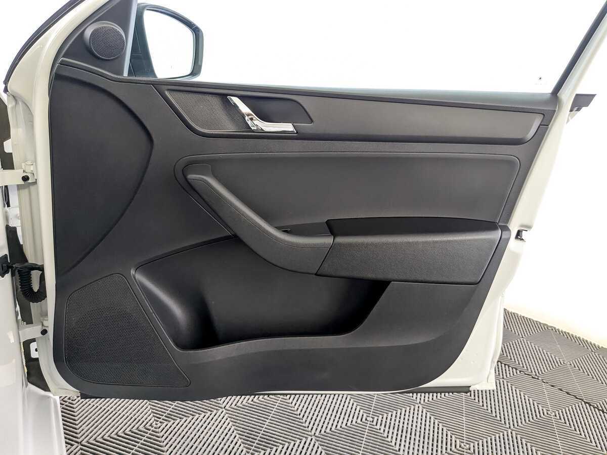 Skoda Rapid б/у, 2017, Механическая. Фото: #23