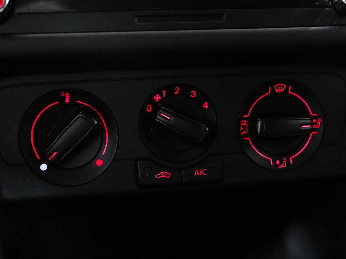 Volkswagen Polo б/у, 2016, Автоматическая. Фото: #13